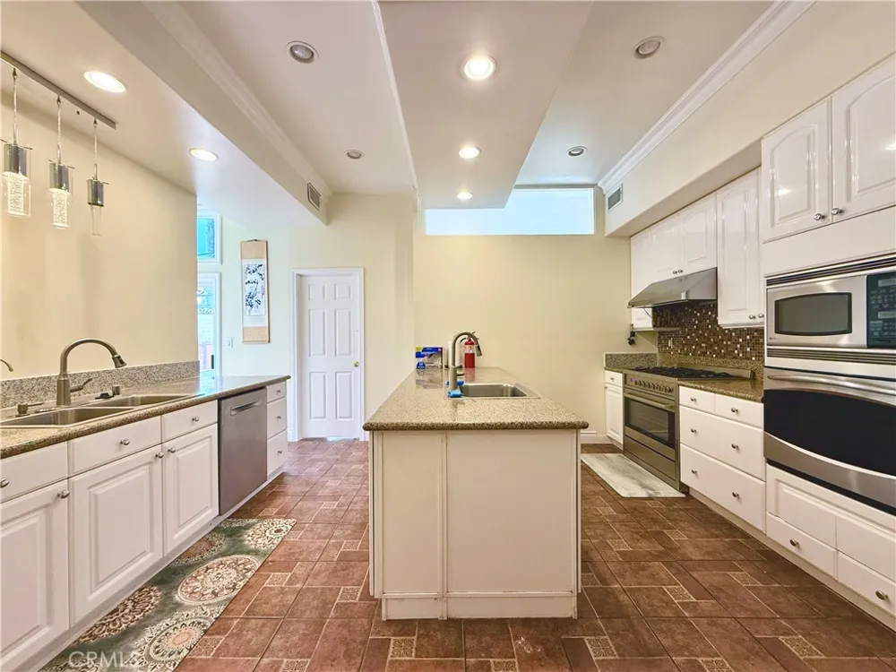 20128 Candleflame Court Walnut, CA 91789