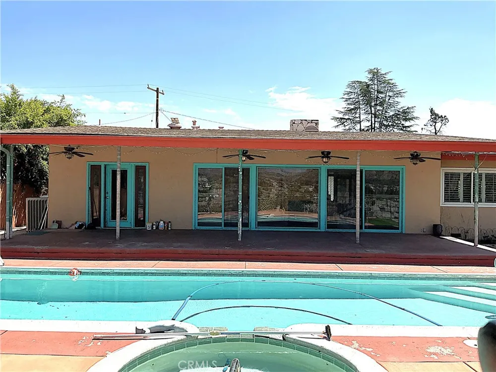 11735 Peach Tree Yucaipa, CA 92399
