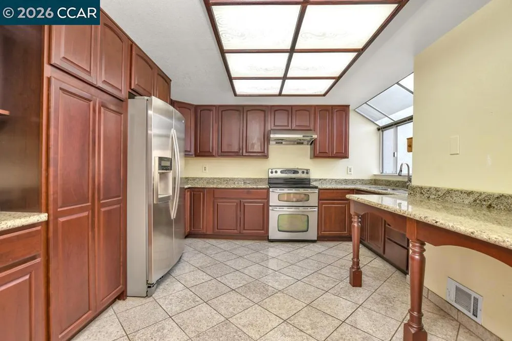 65 Edgewater Pl Pittsburg, CA 94565