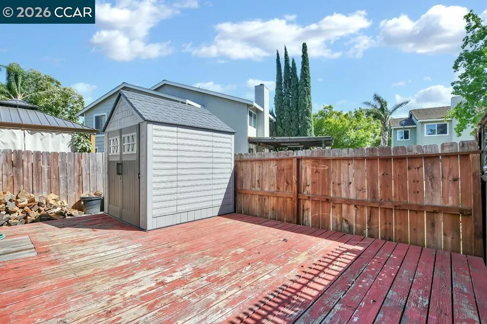 65 Edgewater Pl Pittsburg, CA 94565