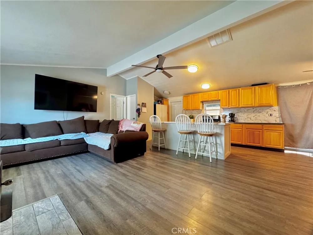 2775 Duncan Road Phelan, CA 92371