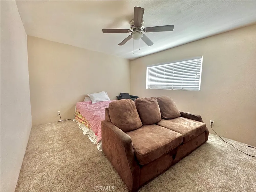 2775 Duncan Road Phelan, CA 92371