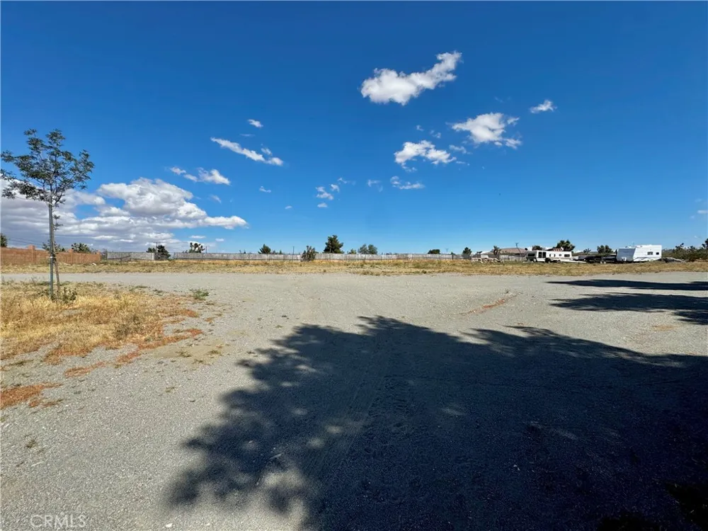2775 Duncan Road Phelan, CA 92371