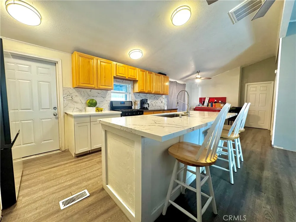 2775 Duncan Road Phelan, CA 92371