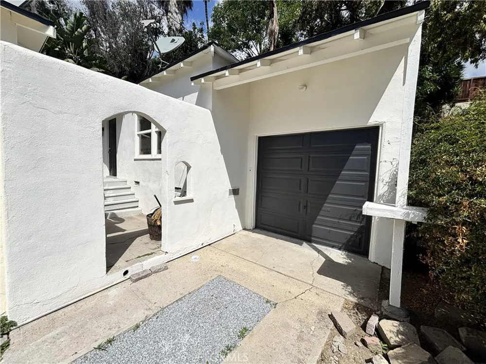 974 W 5th San Pedro, CA 90731