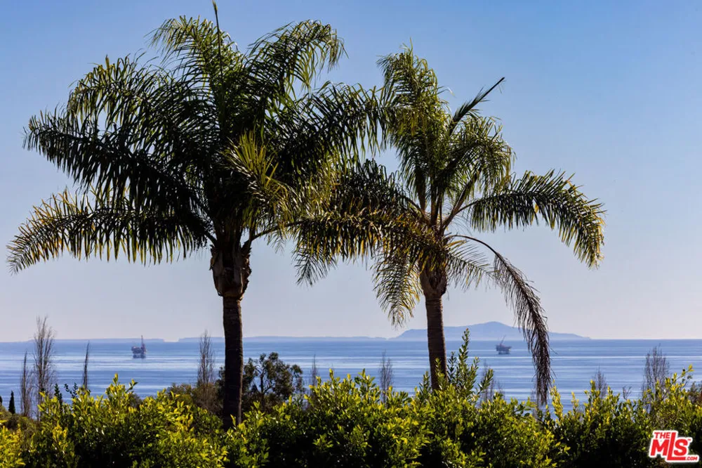 220 Montecito Ranch Lane Summerland, CA 93067