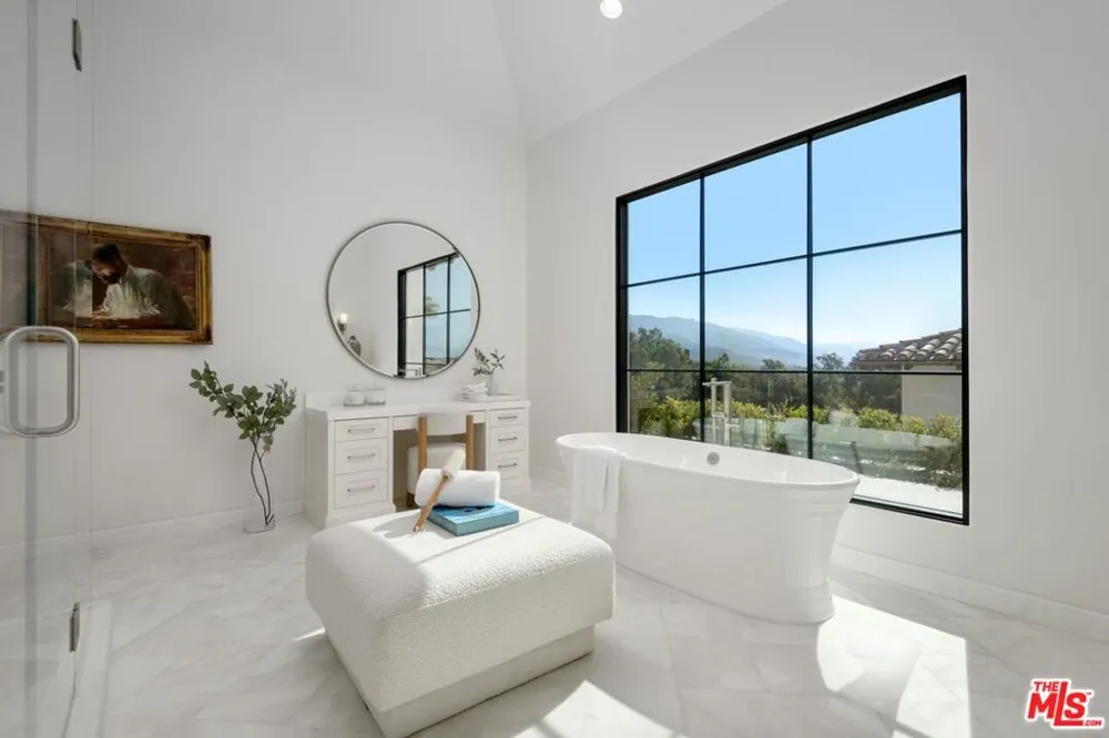 220 Montecito Ranch Lane Summerland, CA 93067