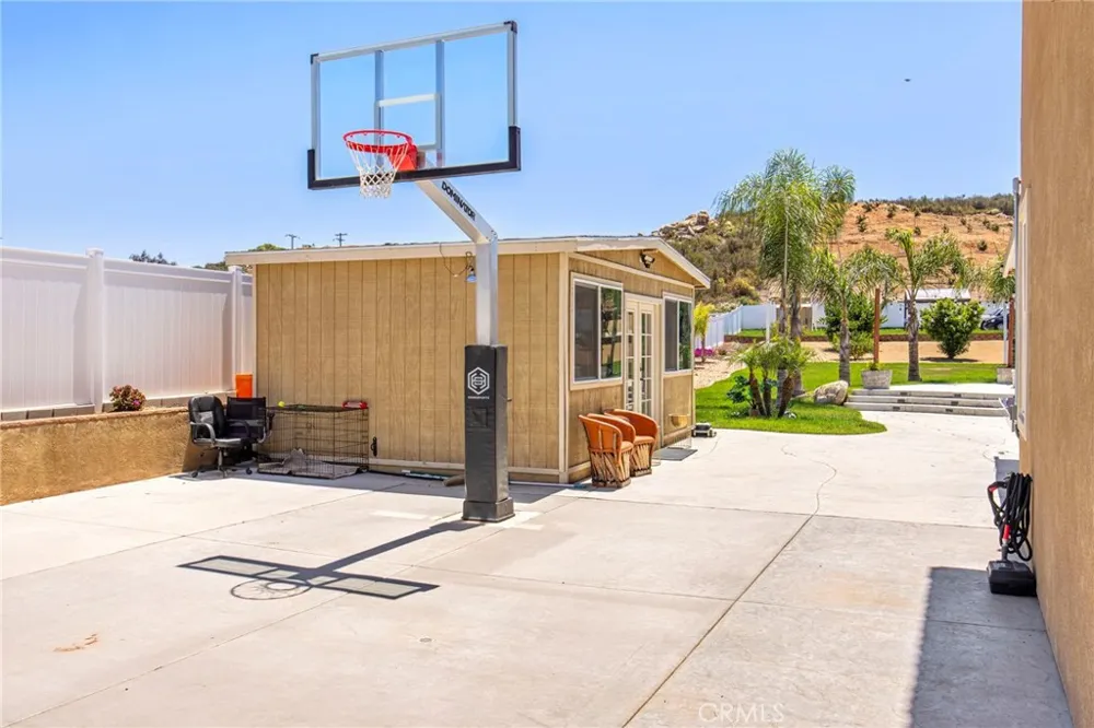 32797 Hayden Menifee, CA 92584