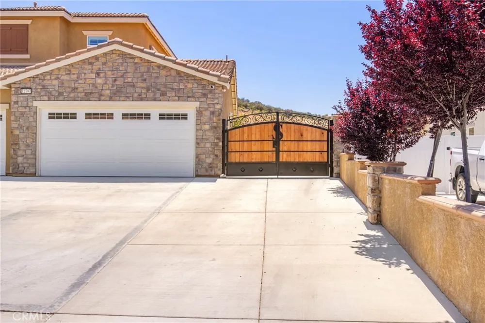 32797 Hayden Menifee, CA 92584