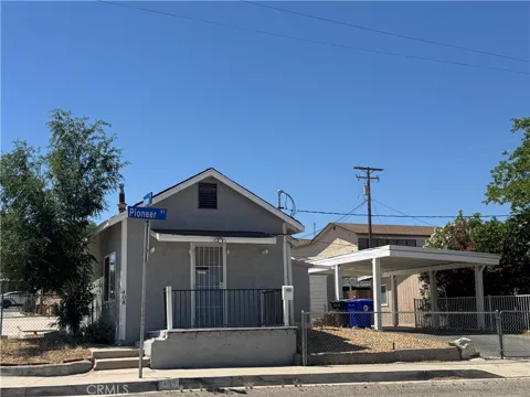 408 Pioneer Street