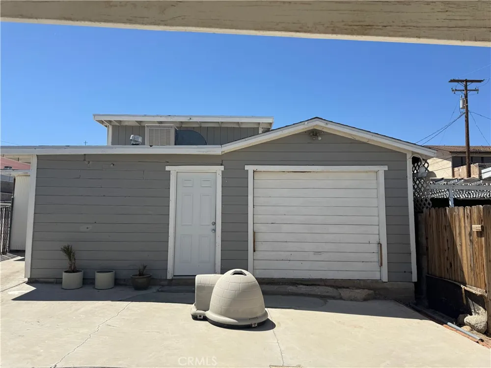 408 Pioneer Street Barstow, CA 92311