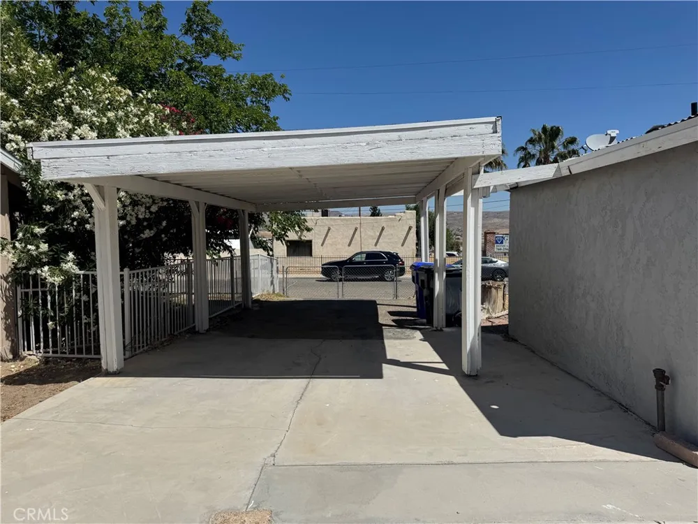 408 Pioneer Street Barstow, CA 92311