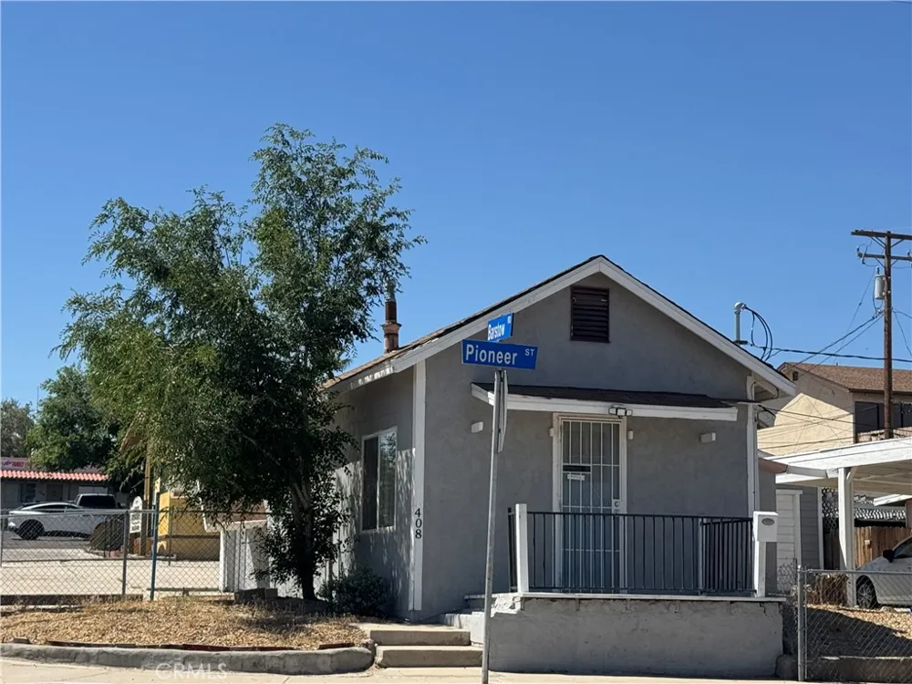 408 Pioneer Street Barstow, CA 92311