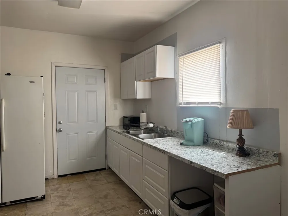 408 Pioneer Street Barstow, CA 92311