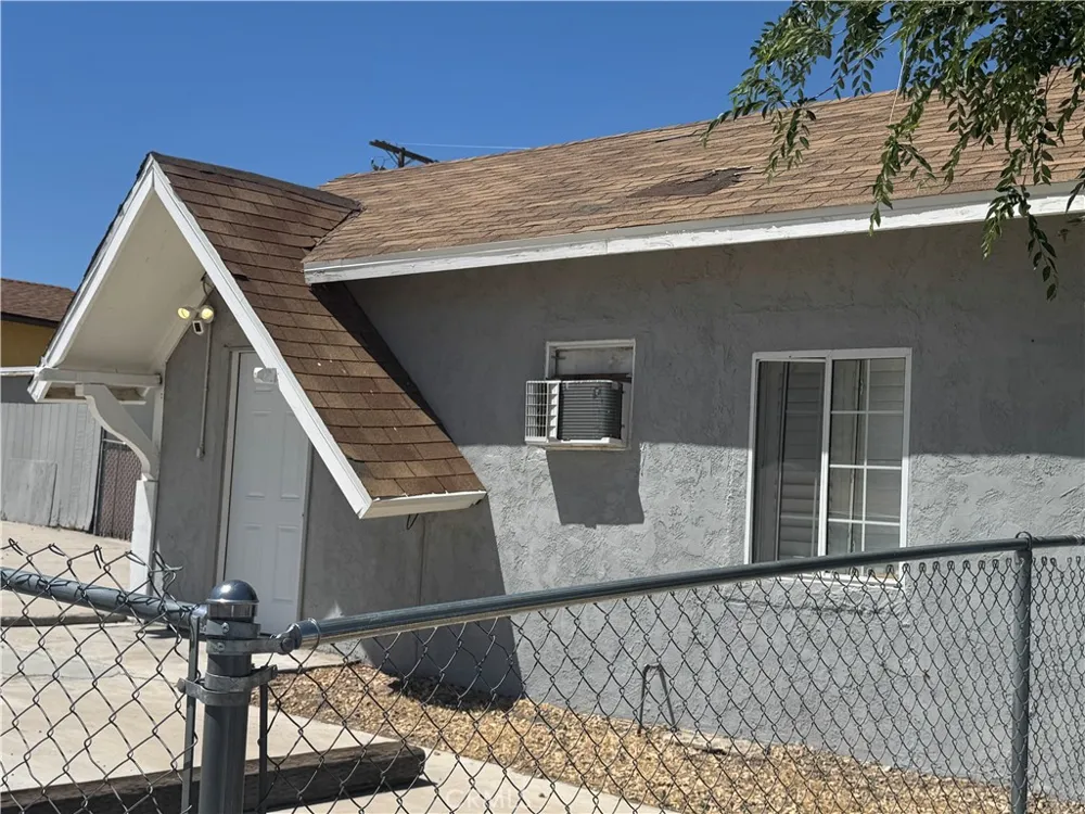408 Pioneer Street Barstow, CA 92311