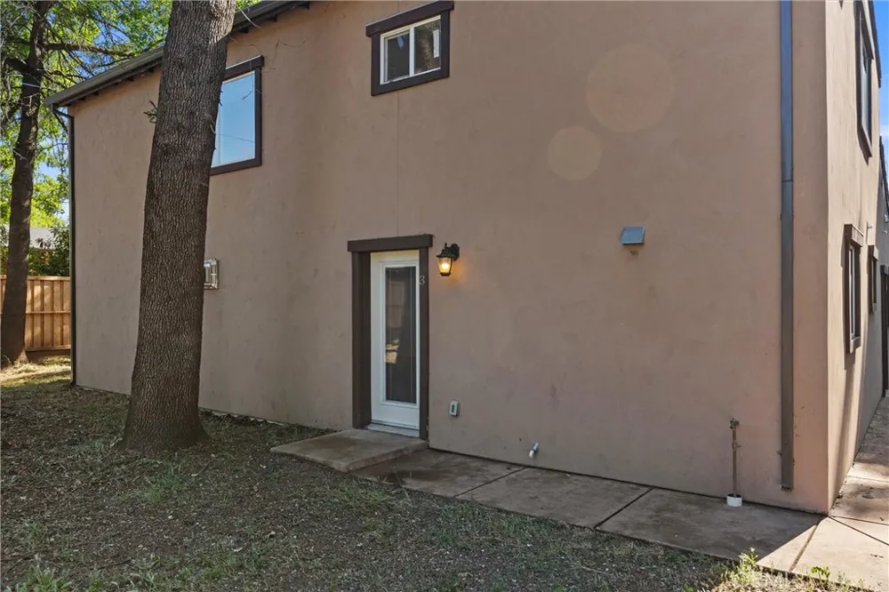 1914 Oleander Chico, CA 95926