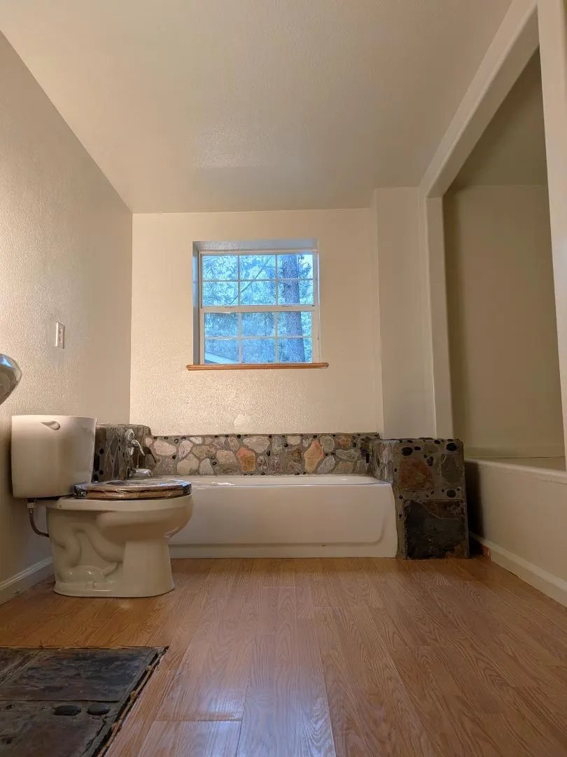13020 Sadie D Drive Nevada City, CA 95959
