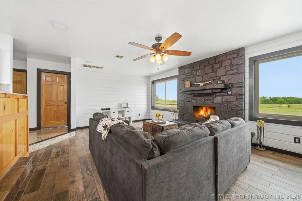 4654 E 181st Street Skiatook, OK 74070