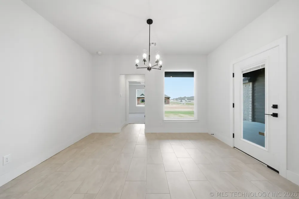 5677 E 136th Place Collinsville, OK 74021