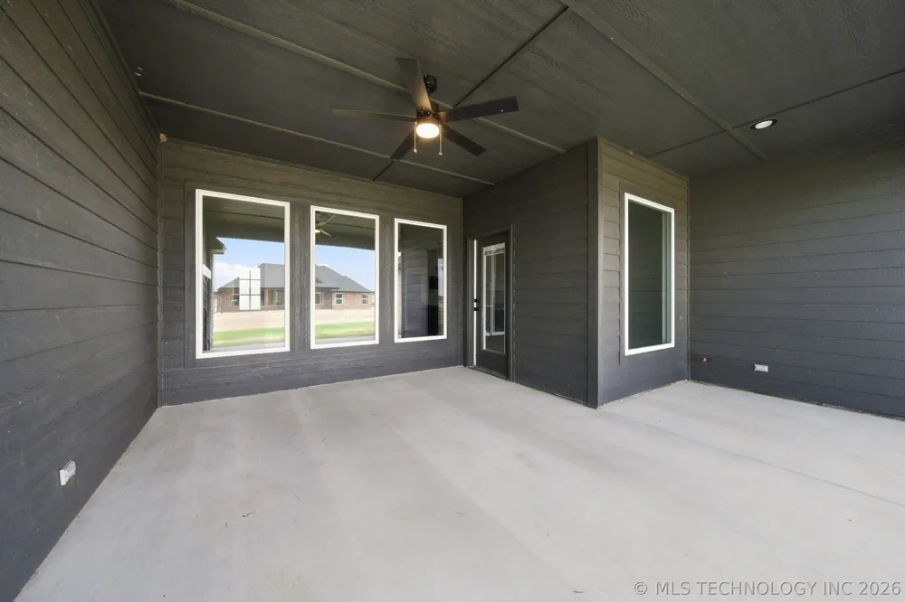 5677 E 136th Place Collinsville, OK 74021