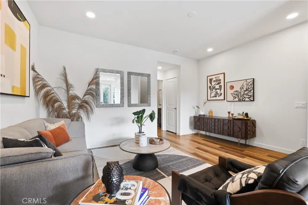 29 Bigsby Drive Stanton, CA 90680