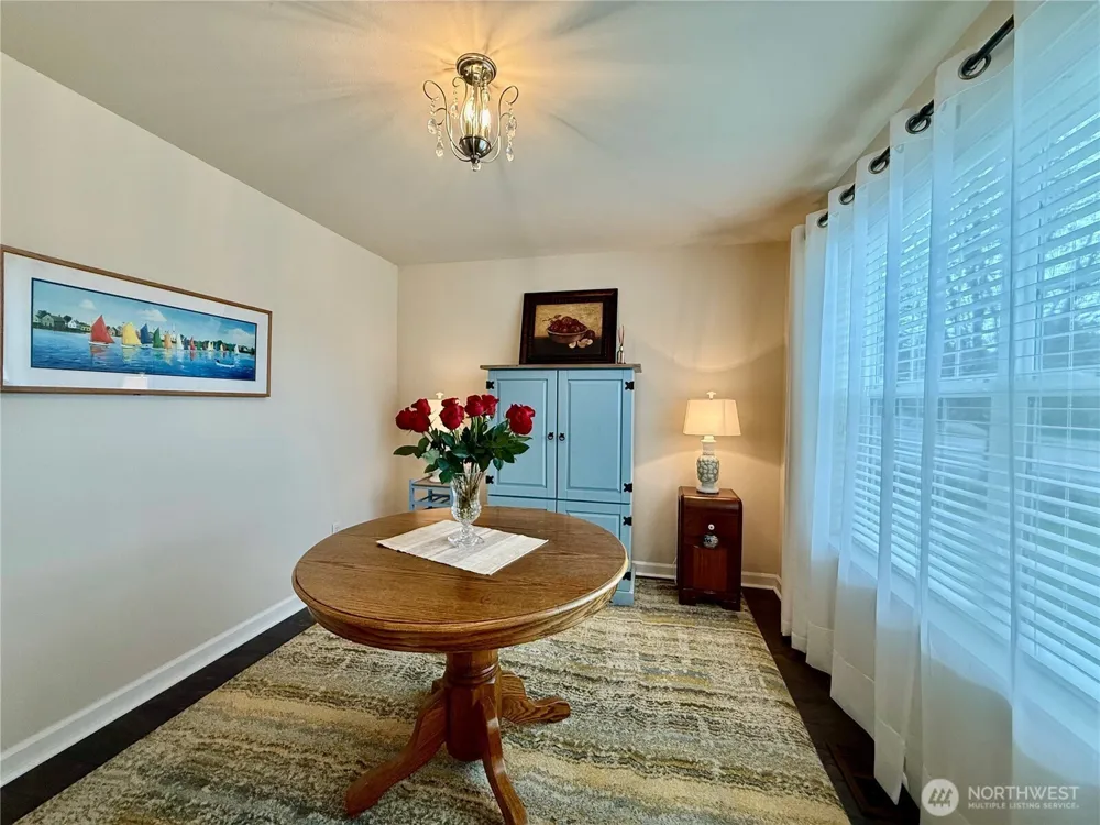 611 Andrews Avenue Cosmopolis, WA 98537
