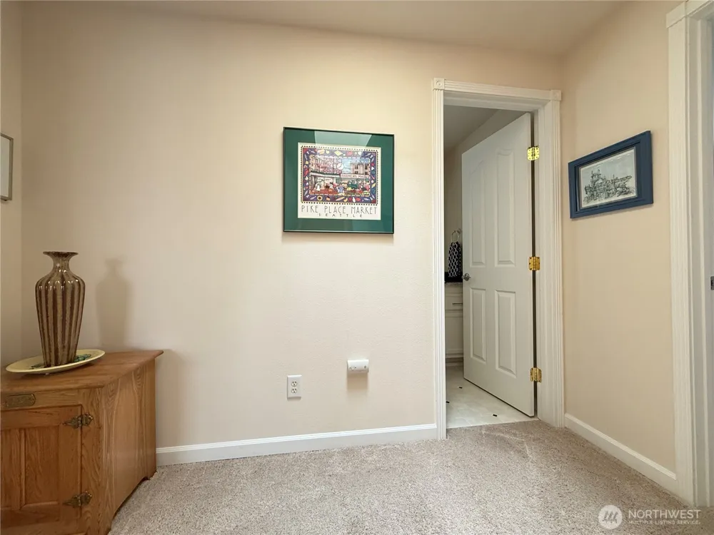 611 Andrews Avenue Cosmopolis, WA 98537