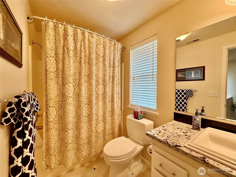 611 Andrews Avenue Cosmopolis, WA 98537