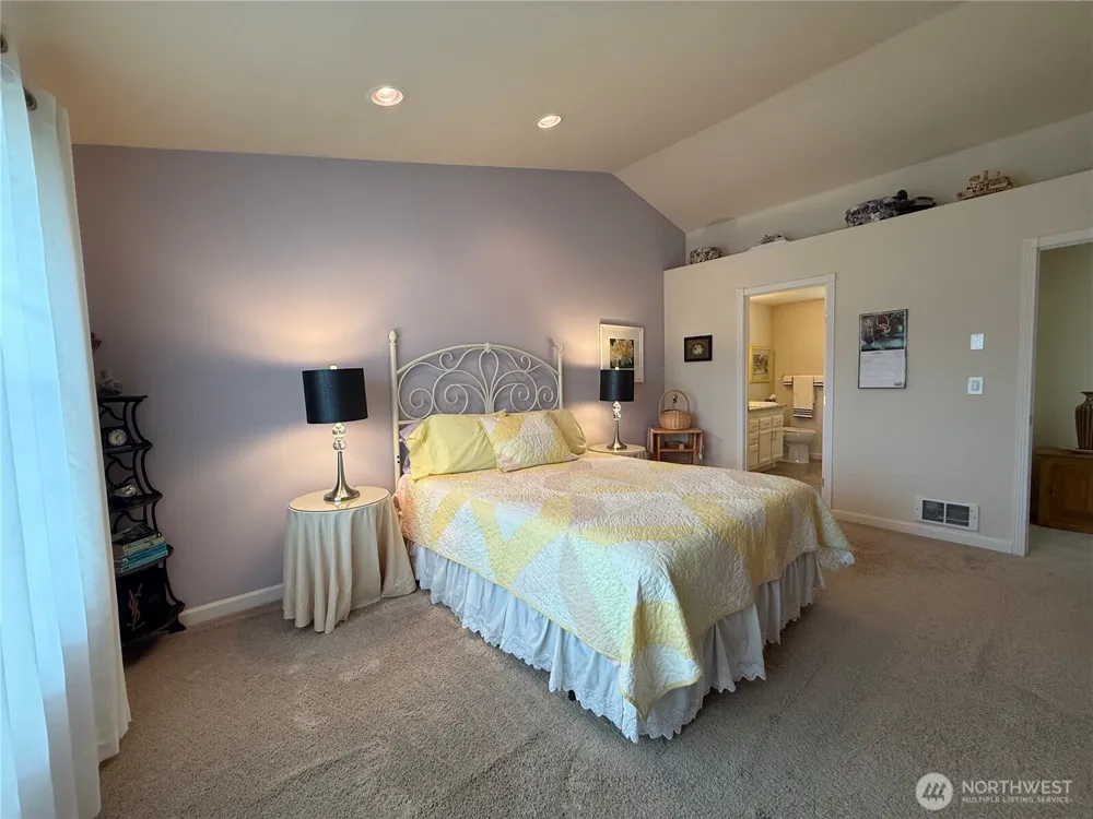 611 Andrews Avenue Cosmopolis, WA 98537