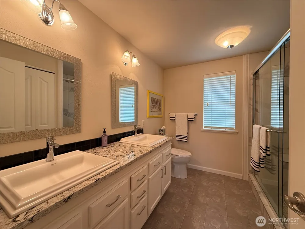 611 Andrews Avenue Cosmopolis, WA 98537