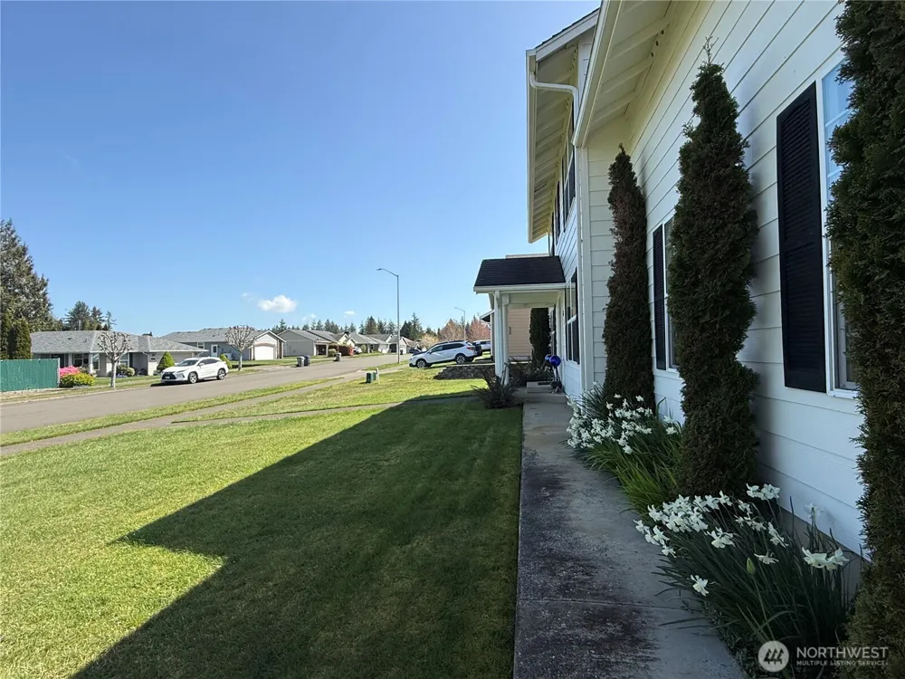 611 Andrews Avenue Cosmopolis, WA 98537
