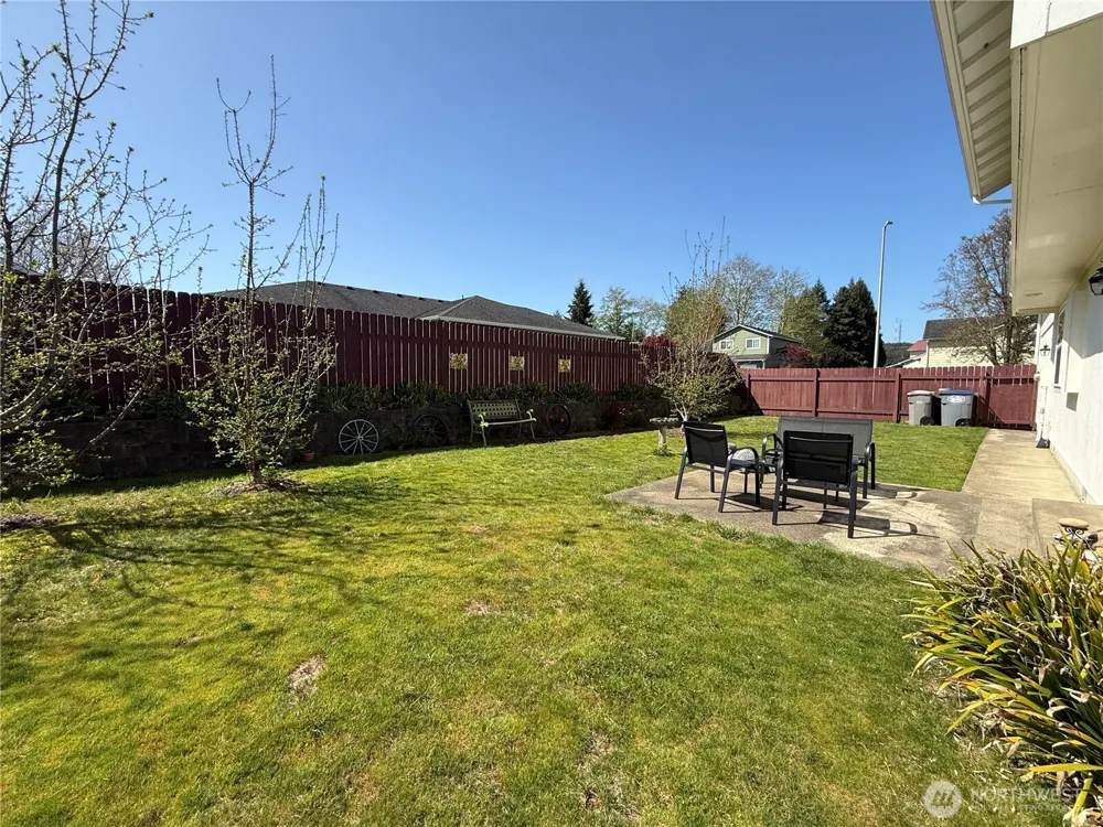 611 Andrews Avenue Cosmopolis, WA 98537