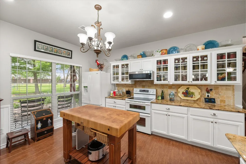 801 Seeton Road Mansfield, TX 76063