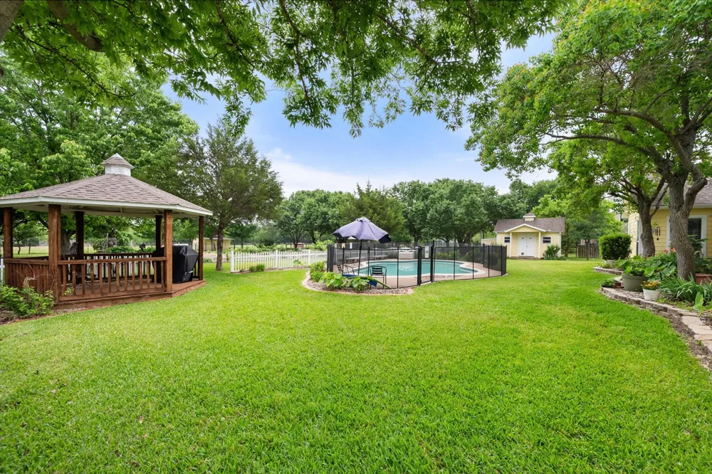 801 Seeton Road Mansfield, TX 76063