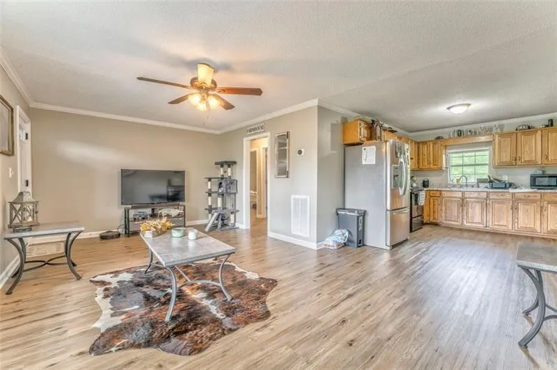 7 York Drive NE Plainville, GA 30733