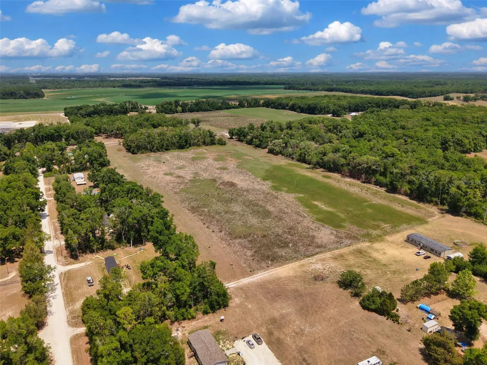 18 AC NW CR 138 Branford, FL 32008
