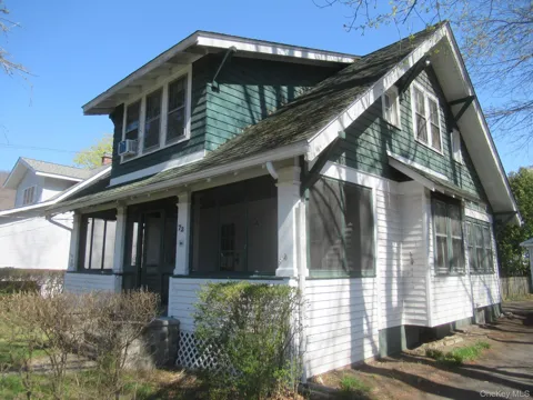 72 Waterstone Road