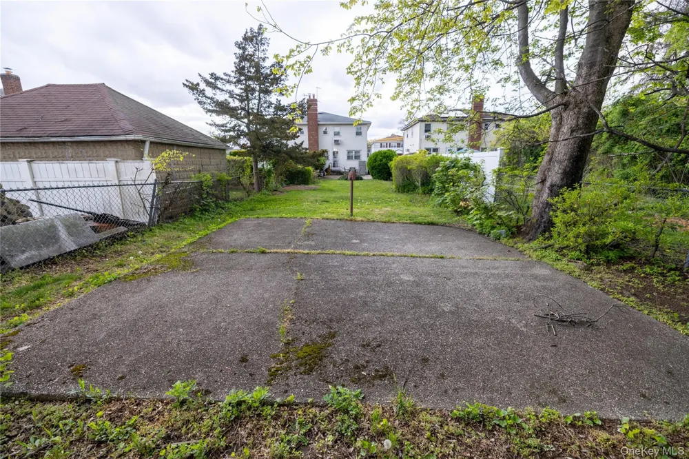 147-19 259th Street Rosedale, NY 11422