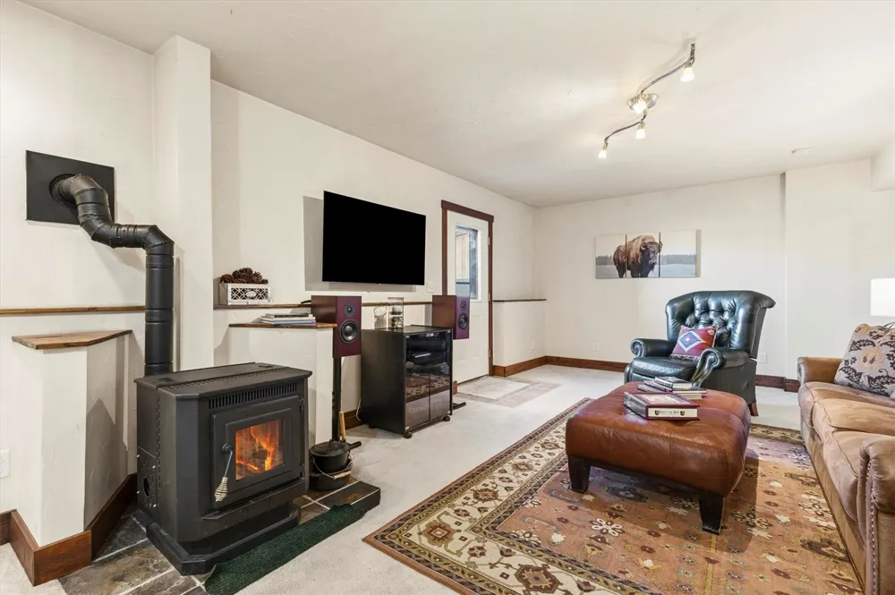 30345 Coyote Run Court Oak Creek, CO 80467