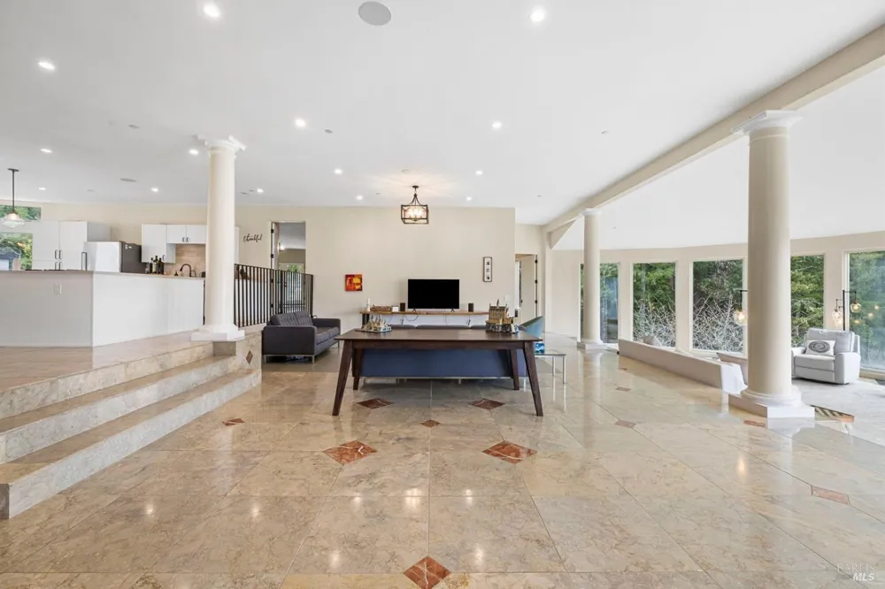 125 E Sylvestris Drive San Geronimo, CA 94963