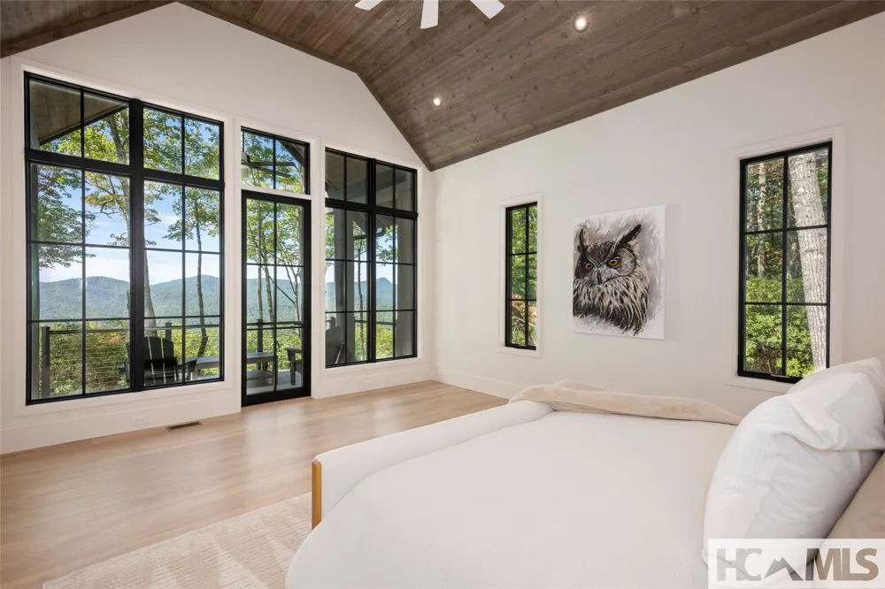519 Eagle Drive Sapphire, NC 28774