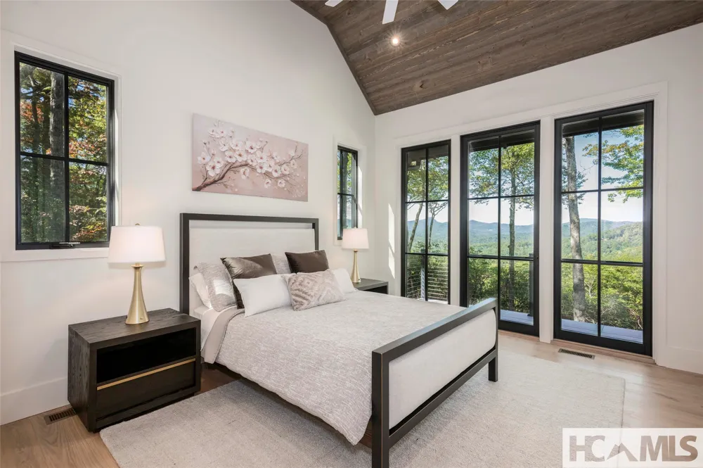 519 Eagle Drive Sapphire, NC 28774