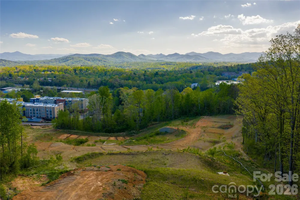514 Sunset Villas Lane Asheville, NC 28804