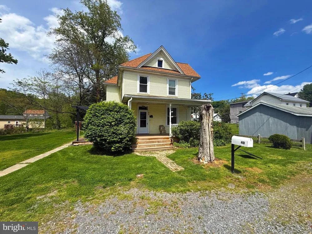 40 MABLE LANE Berkeley Springs, WV 25411