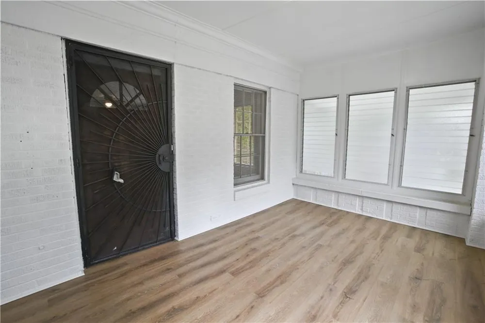 556 Holly Street NW Atlanta, GA 30318
