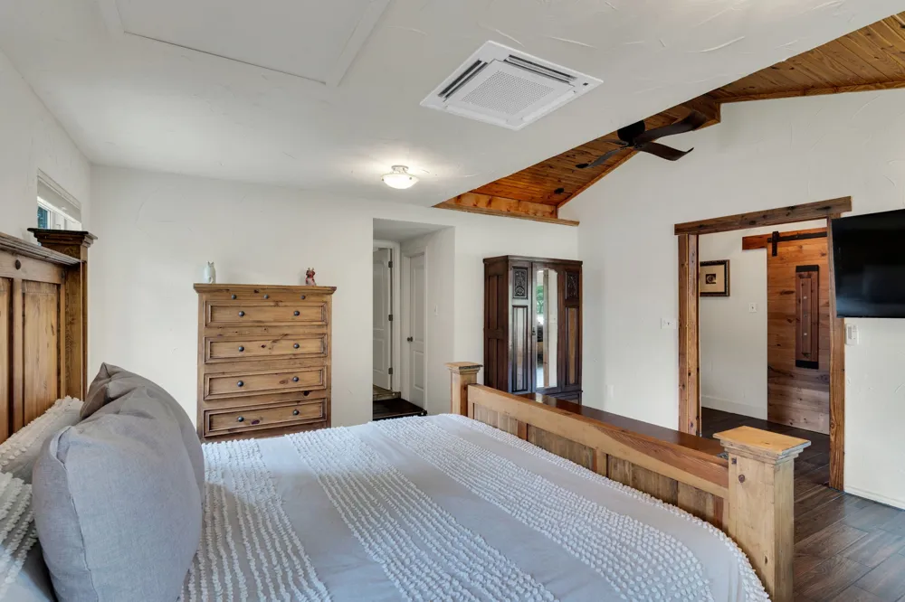 5102 Largo Drive De Cordova, TX 76049