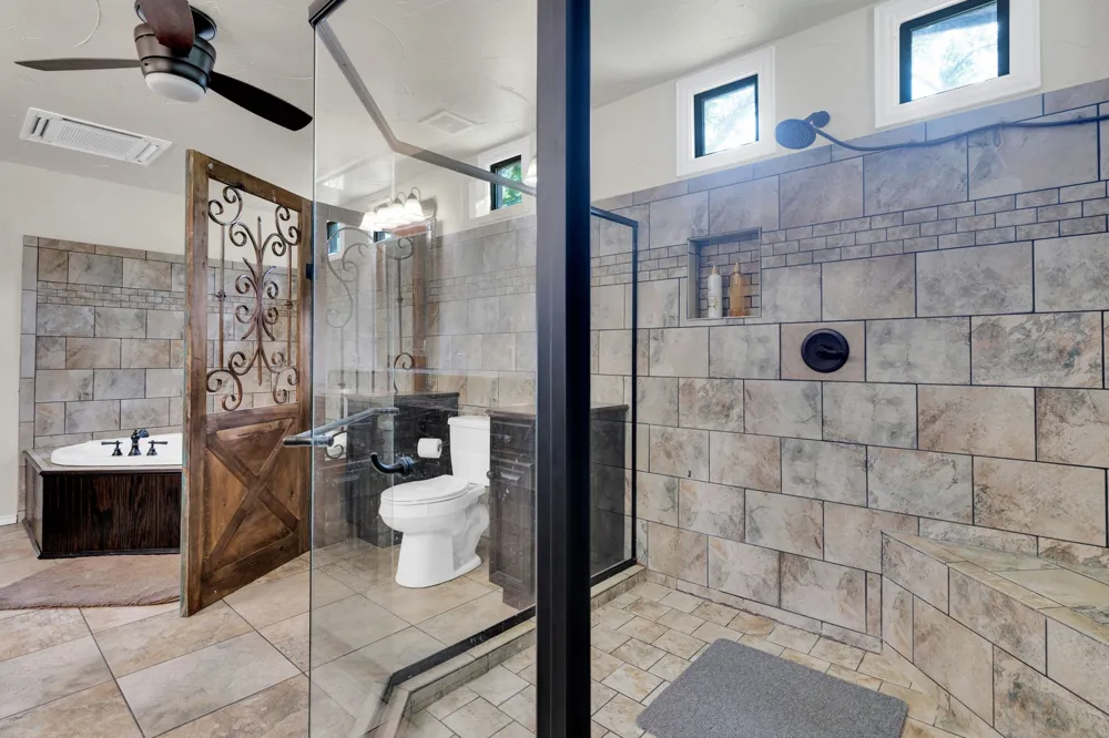 5102 Largo Drive De Cordova, TX 76049