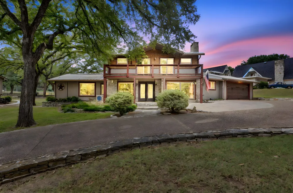 5102 Largo Drive De Cordova, TX 76049