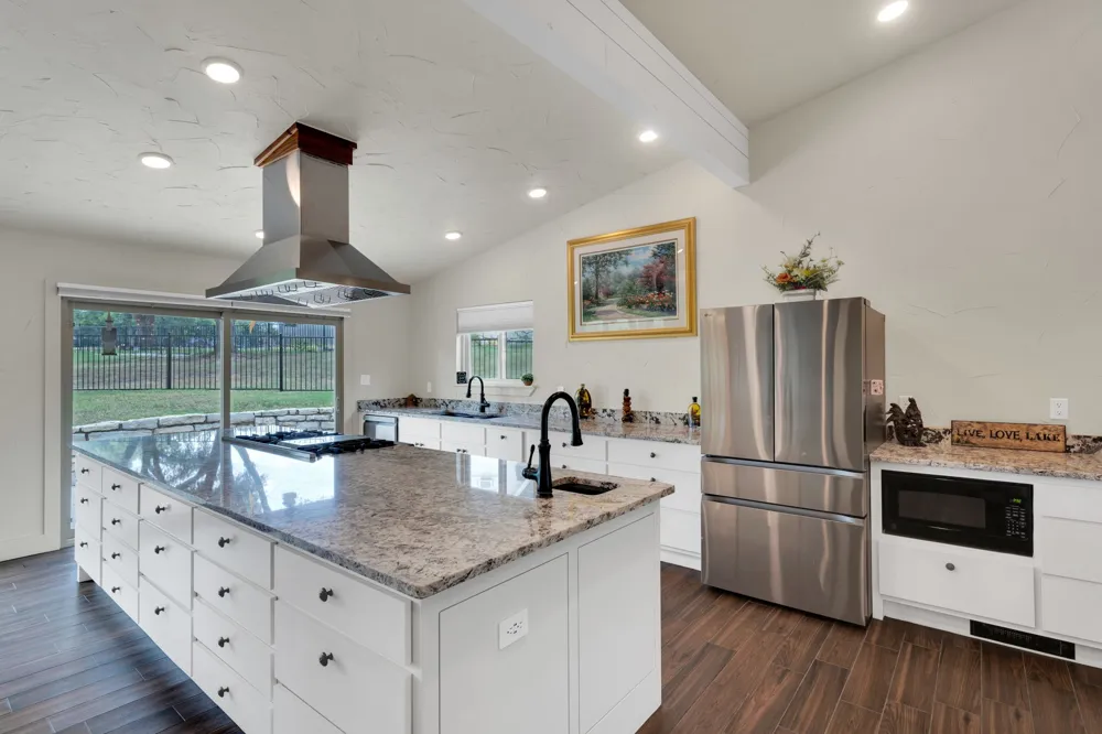 5102 Largo Drive De Cordova, TX 76049