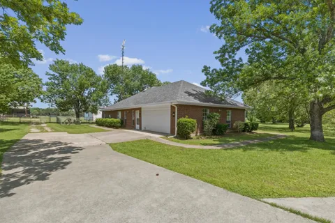 219 Friends Road